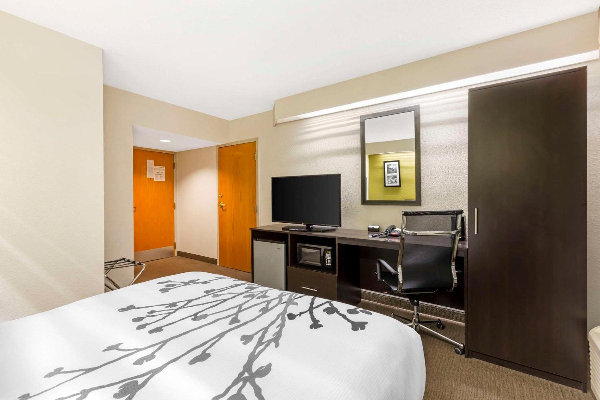 Sleep Inn At Greenville Convention Center Экстерьер фото
