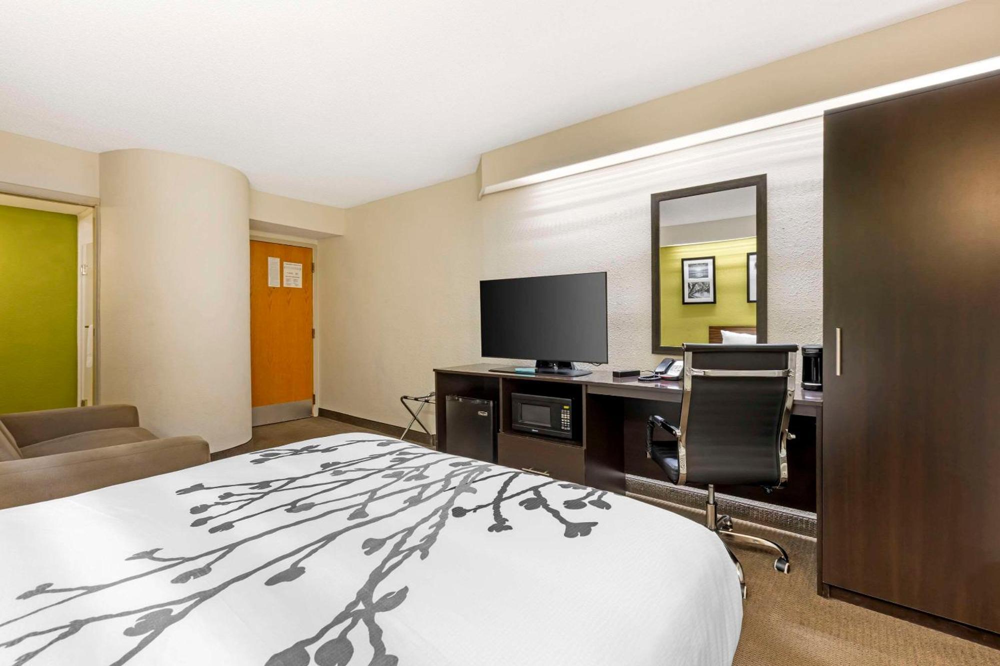 Sleep Inn At Greenville Convention Center Экстерьер фото