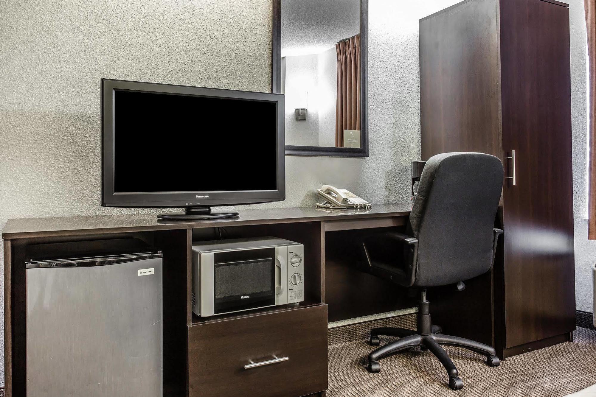 Sleep Inn At Greenville Convention Center Экстерьер фото