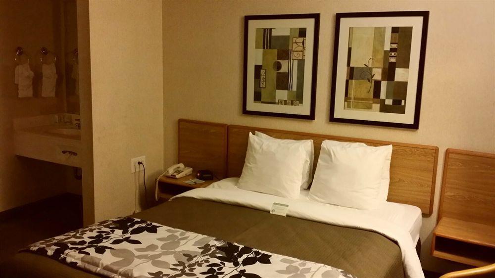 Sleep Inn At Greenville Convention Center Экстерьер фото